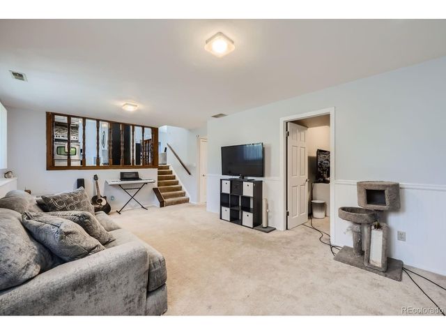 33 Briargate Ter, Pueblo, CO 81001