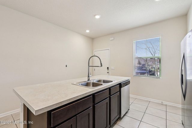 871 GATE RUN Road, Jacksonville, FL 32211