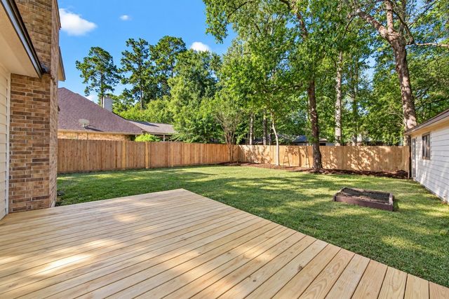 150 Park Way, Conroe, TX 77356