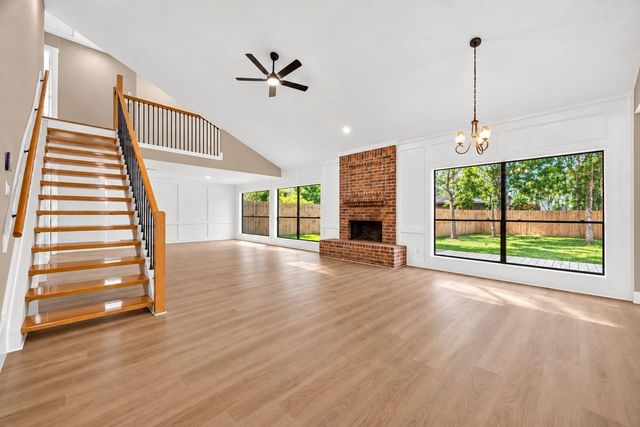 150 Park Way, Conroe, TX 77356