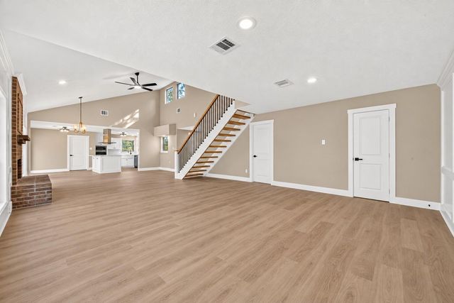 150 Park Way, Conroe, TX 77356