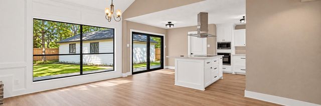 150 Park Way, Conroe, TX 77356