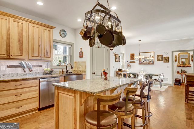 2406 Winterview Ridge, Gainesville, GA 30506