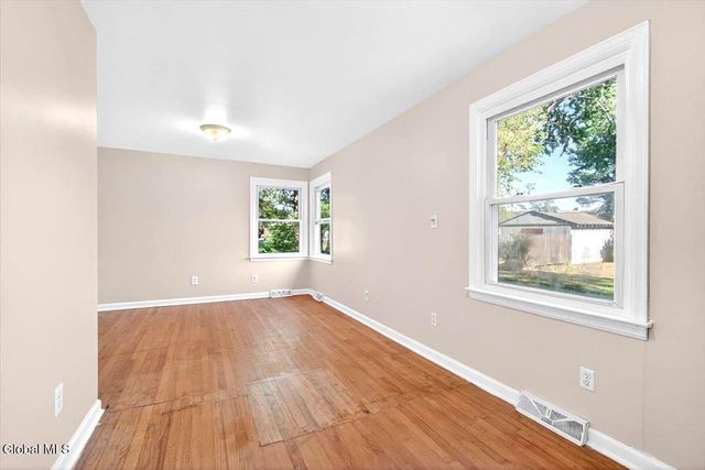 13 Veterans Street, Poestenkill, NY 12140