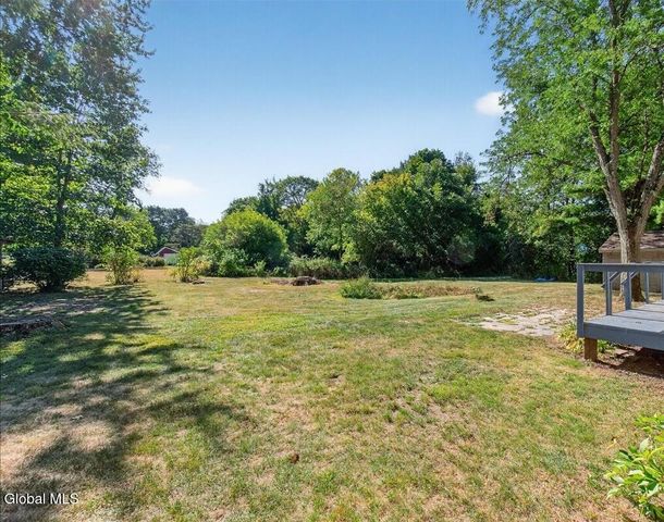 13 Veterans Street, Poestenkill, NY 12140