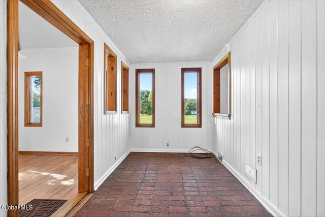 13 Veterans Street, Poestenkill, NY 12140