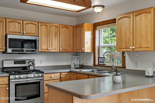 991 N Jack Nicklaus Drive, Wasilla, AK 99654