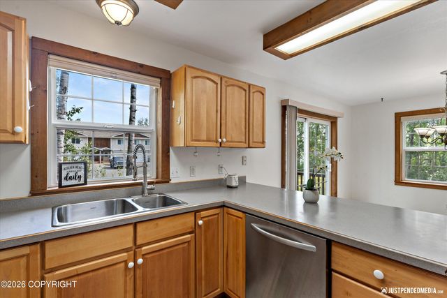 991 N Jack Nicklaus Drive, Wasilla, AK 99654