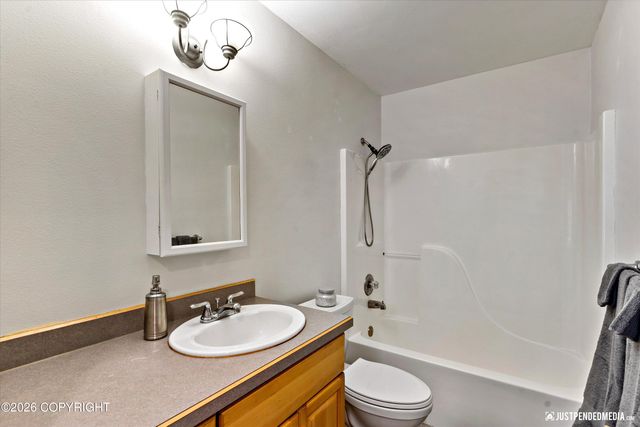 991 N Jack Nicklaus Drive, Wasilla, AK 99654
