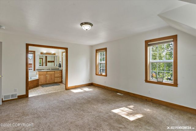 991 N Jack Nicklaus Drive, Wasilla, AK 99654