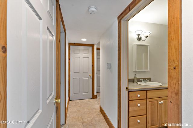 991 N Jack Nicklaus Drive, Wasilla, AK 99654