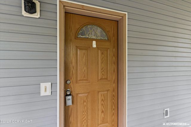 991 N Jack Nicklaus Drive, Wasilla, AK 99654