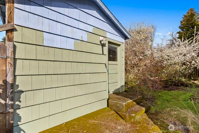 1306 S Monroe Street, Tacoma, WA 98405