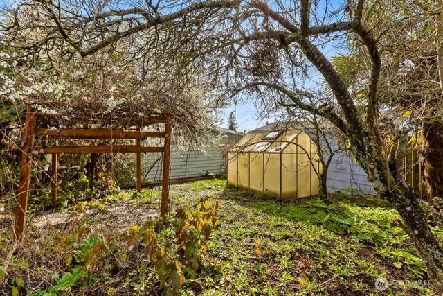 1306 S Monroe Street, Tacoma, WA 98405