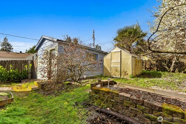 1306 S Monroe Street, Tacoma, WA 98405