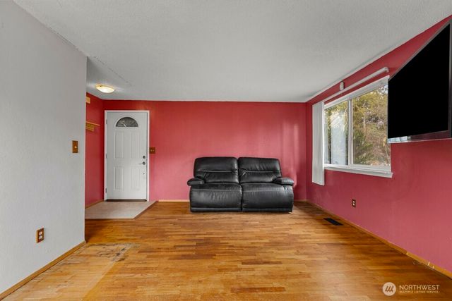 1306 S Monroe Street, Tacoma, WA 98405