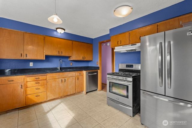 1306 S Monroe Street, Tacoma, WA 98405