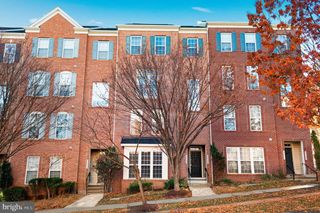 2675 SHEFFIELD WAY #164, Woodbridge, VA 22191