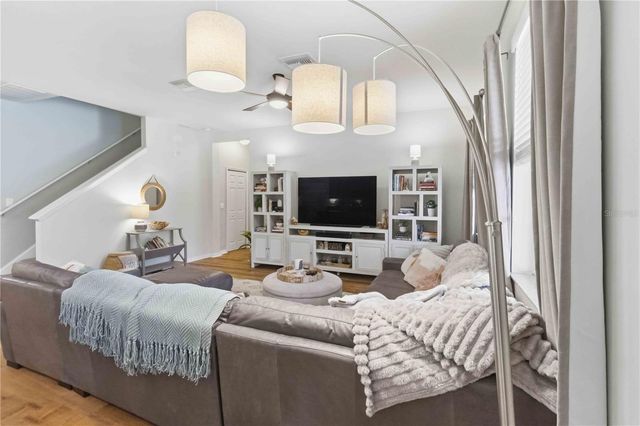 5113 SANDERLING RIDGE DRIVE, Lithia, FL 33547