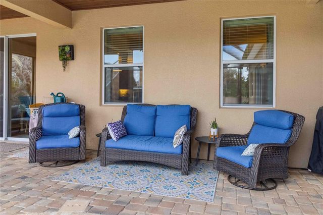 5113 SANDERLING RIDGE DRIVE, Lithia, FL 33547