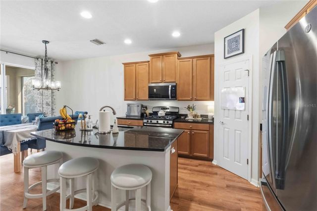 5113 SANDERLING RIDGE DRIVE, Lithia, FL 33547