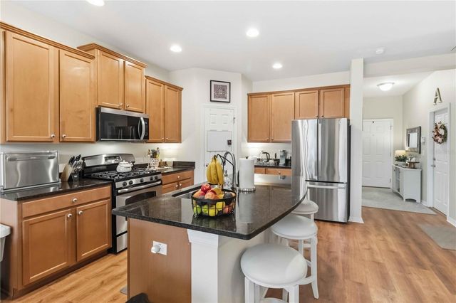 5113 SANDERLING RIDGE DRIVE, Lithia, FL 33547