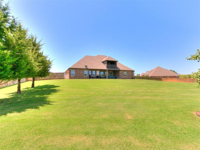 3001 Firefly Drive, Norman, OK 73071