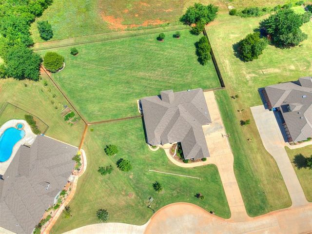3001 Firefly Drive, Norman, OK 73071
