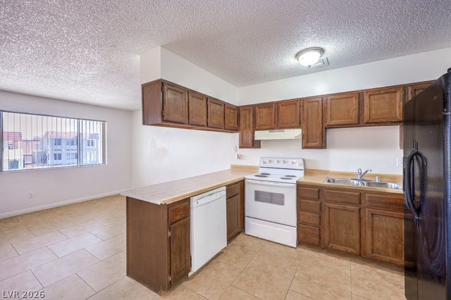 6979 Issac Avenue, Las Vegas, NV 89156