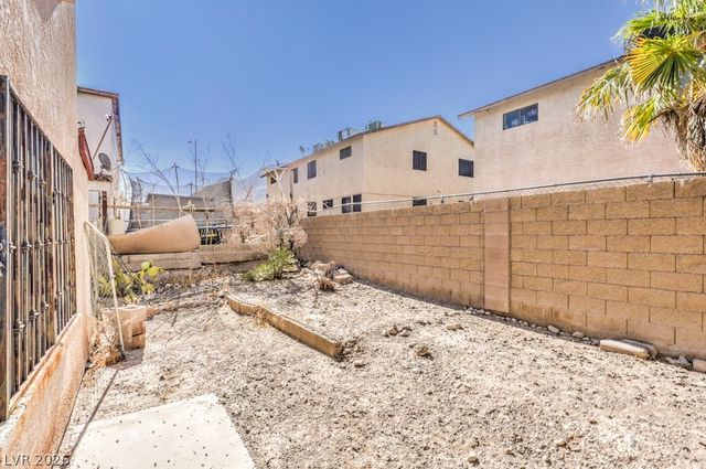 6979 Issac Avenue, Las Vegas, NV 89156
