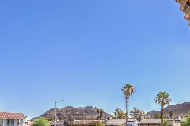 6979 Issac Avenue, Las Vegas, NV 89156
