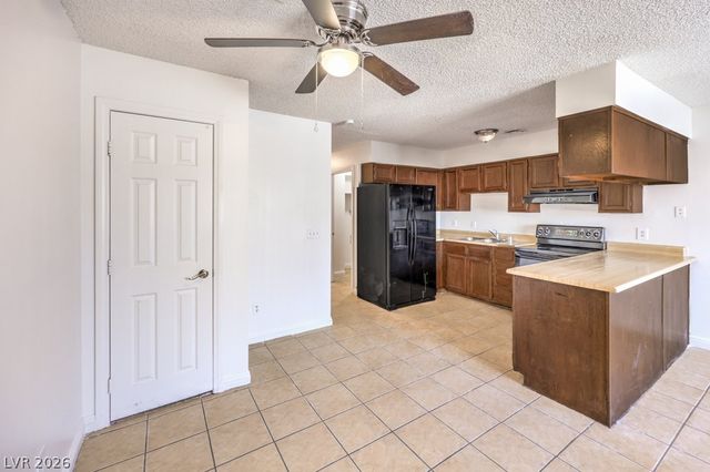 6979 Issac Avenue, Las Vegas, NV 89156