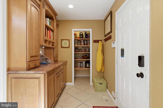 123 RUNNYMEDE DR, Lansdale, PA 19446