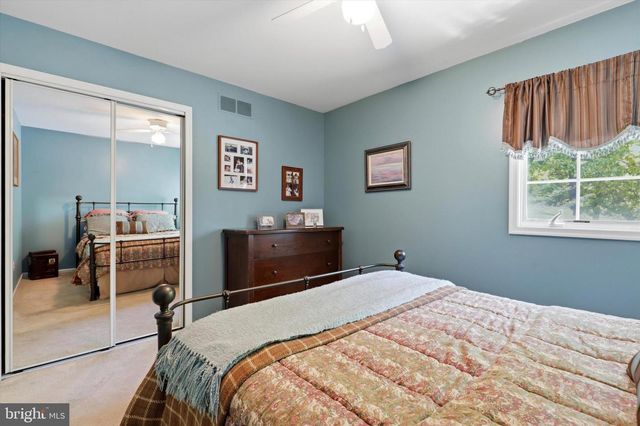 123 RUNNYMEDE DR, Lansdale, PA 19446
