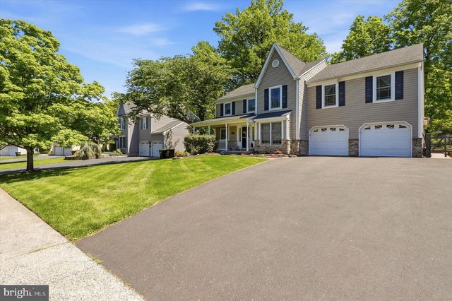 123 RUNNYMEDE DR, Lansdale, PA 19446