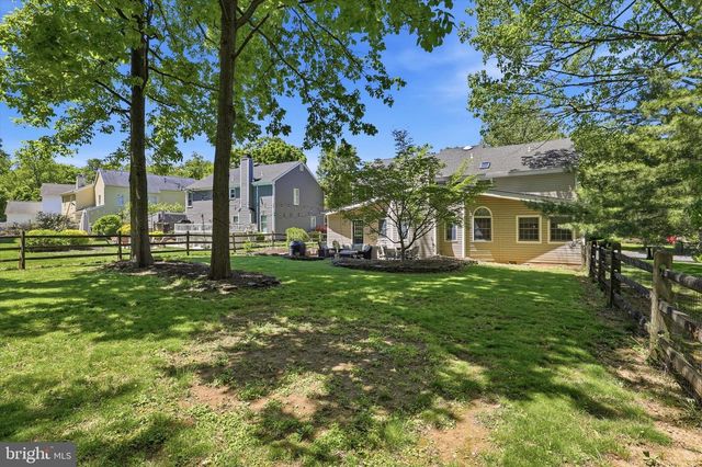 123 RUNNYMEDE DR, Lansdale, PA 19446
