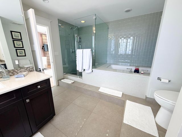 1598 S Ocean Lane 218, Fort Lauderdale, FL 33316