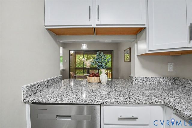 9213 Groundhog Dr, Richmond, VA 23235