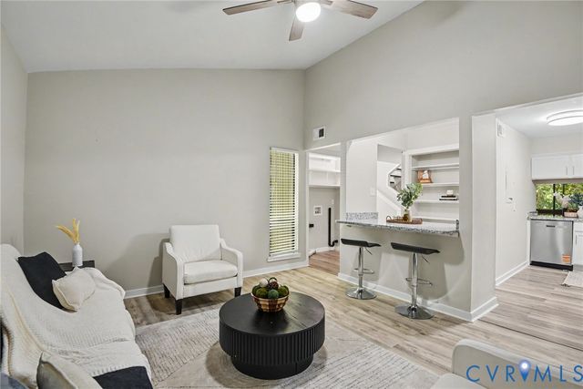 9213 Groundhog Dr, Richmond, VA 23235