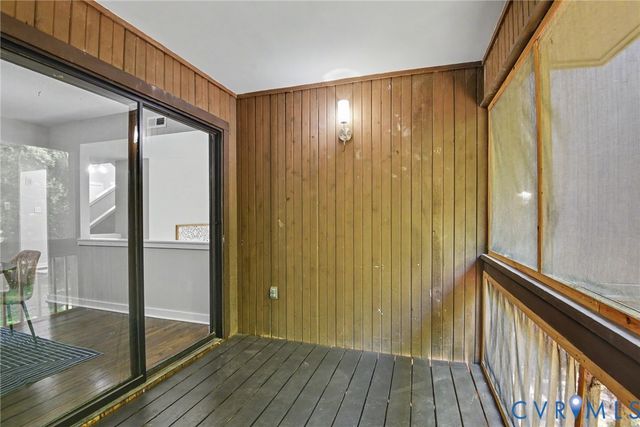 9213 Groundhog Dr, Richmond, VA 23235