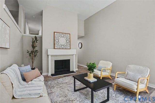 9213 Groundhog Dr, Richmond, VA 23235