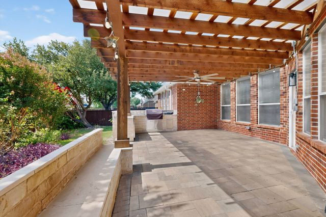 1812 Meadow Ridge Drive, Flower Mound, TX 75028