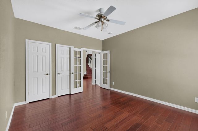 1812 Meadow Ridge Drive, Flower Mound, TX 75028