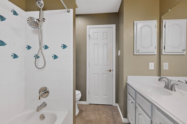 1812 Meadow Ridge Drive, Flower Mound, TX 75028