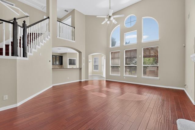 1812 Meadow Ridge Drive, Flower Mound, TX 75028