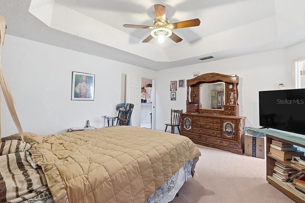 Image 12 of property listing at 127 ILIAD COURT, Ocoee, FL 34761