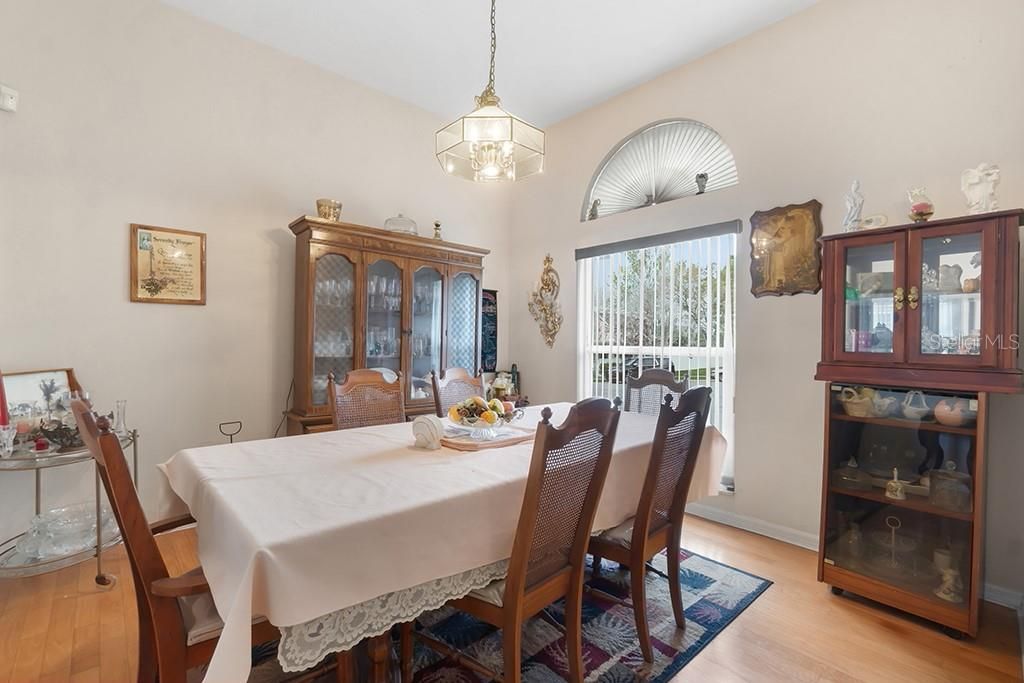 Image 7 of property listing at 127 ILIAD COURT, Ocoee, FL 34761