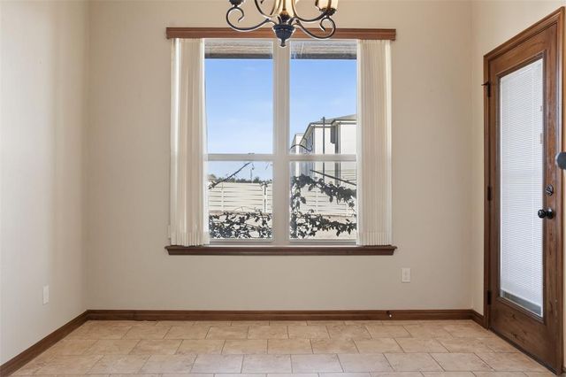 20977 Fall Creek Drive, Harrah, OK 73045