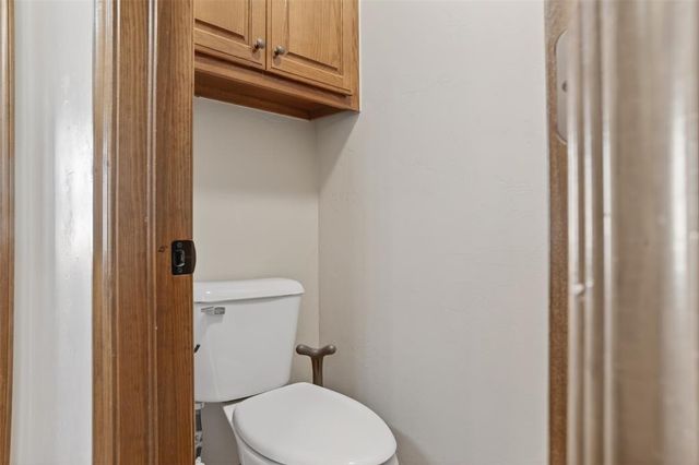 20977 Fall Creek Drive, Harrah, OK 73045