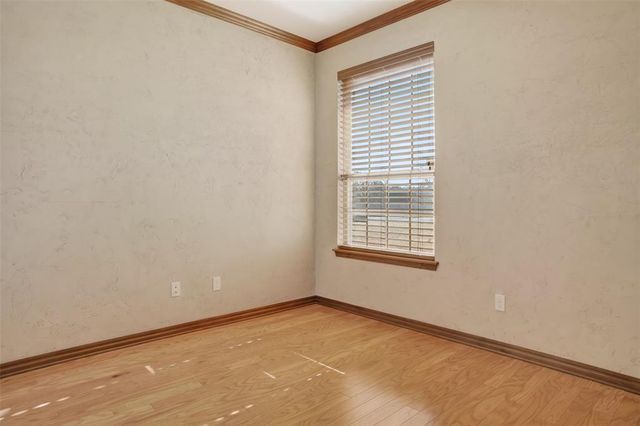 20977 Fall Creek Drive, Harrah, OK 73045